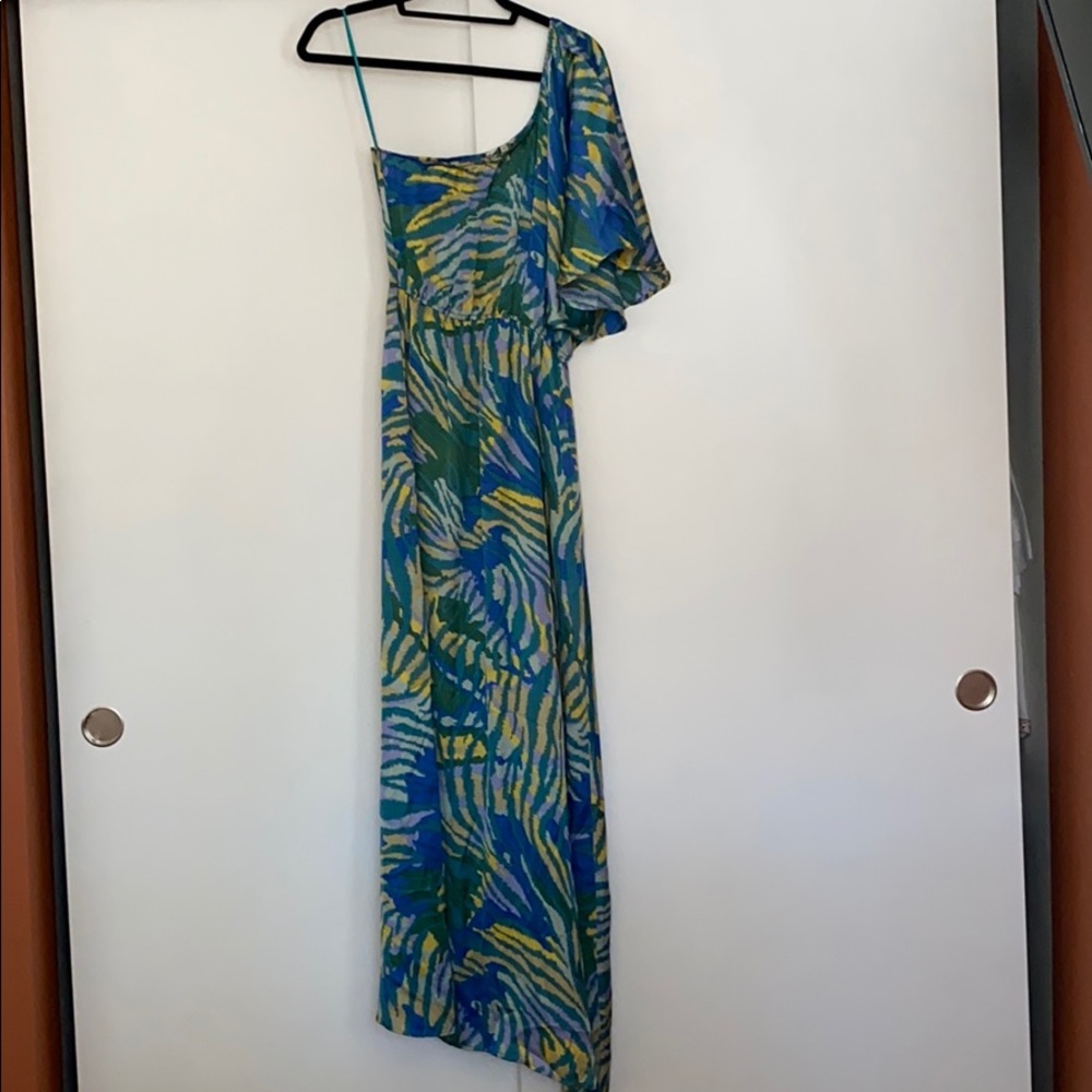 Collective Concepts one shoulder maxi dress